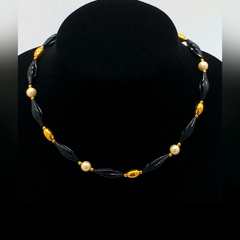 Napier Elegant Black Lucite, Gold-Tone, and Faux Pearl Necklace EUC Vtg